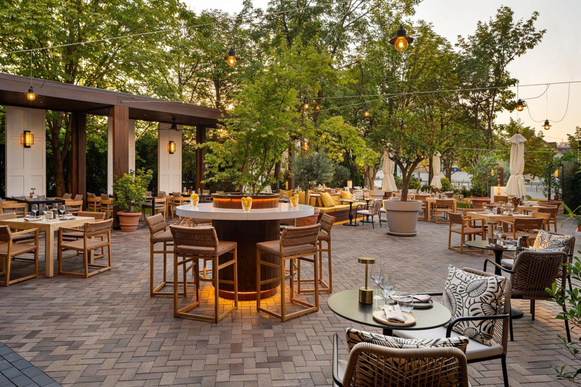 Jw Marriott Bucharest Grand Hotel Exterior photo The Terrace at the Four Seasons Hotel
