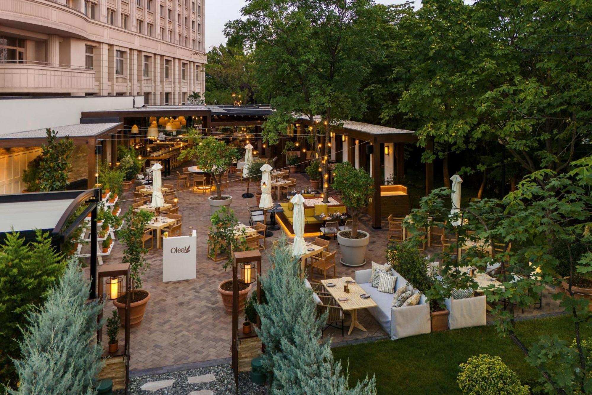 Jw Marriott Bucharest Grand Hotel Exterior photo The Garden