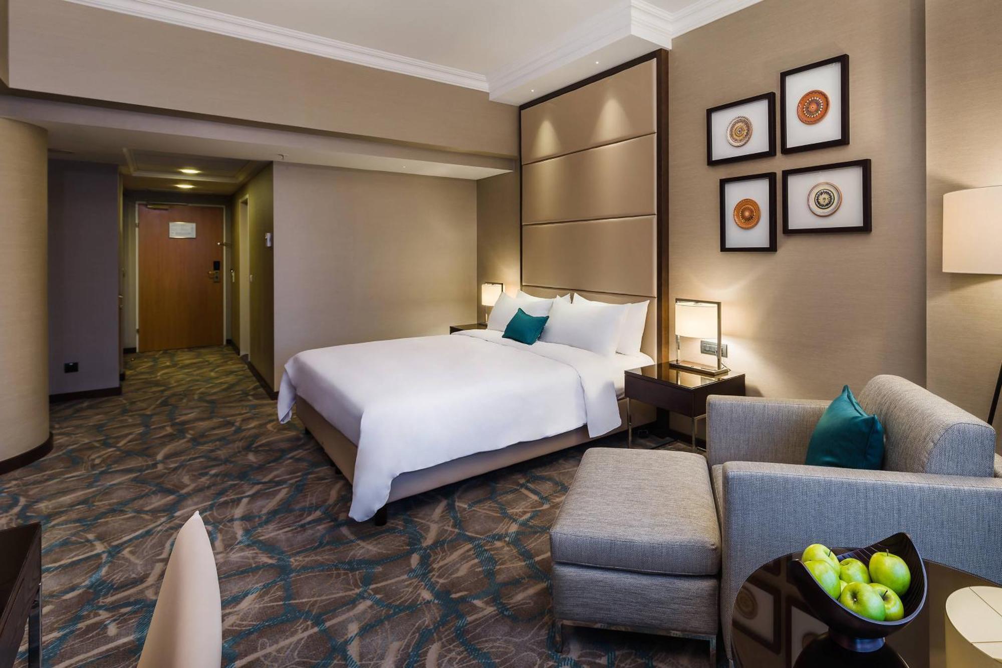 Jw Marriott Bucharest Grand Hotel Exterior photo Deluxe Room